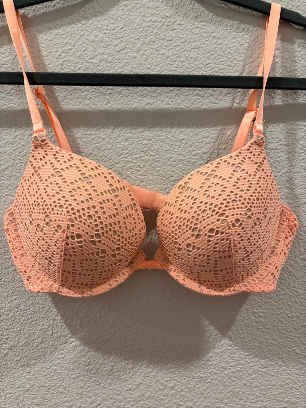 Victoria's Secret Peach Lace Padded Bra